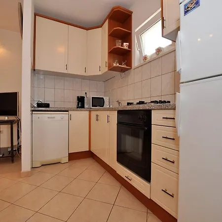 Seagull - Comfort Two Bedroom With Sea View Balcony Tonko *