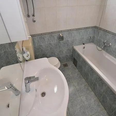 Seagull - Comfort Two Bedroom With Sea View Balcony Tonko דירה *