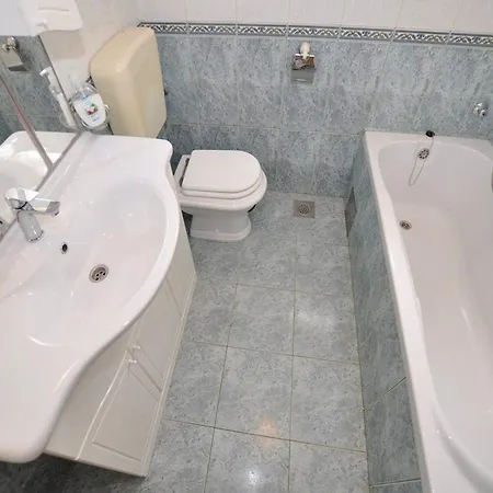 Seagull - Comfort Two Bedroom With Sea View Balcony Tonko דירה